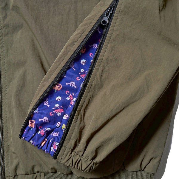 [MADE-TO-ORDER] WINGLE TWINKLE ILLUST NYLON ZIP-UP JACKET【OLIVE GREEN】
